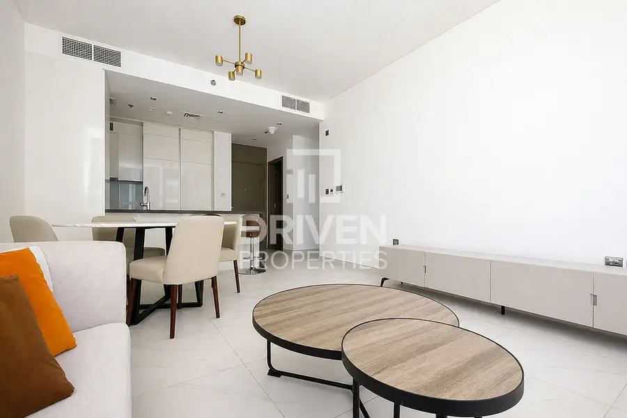 Vacant | Immaculate | Furnished | Maid’s Room