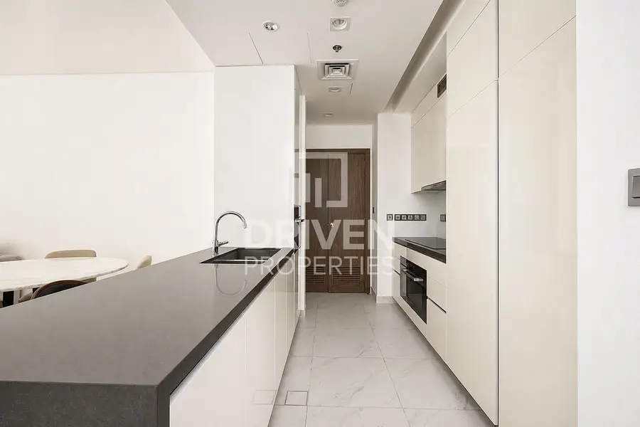Vacant | Immaculate | Furnished | Maid’s Room