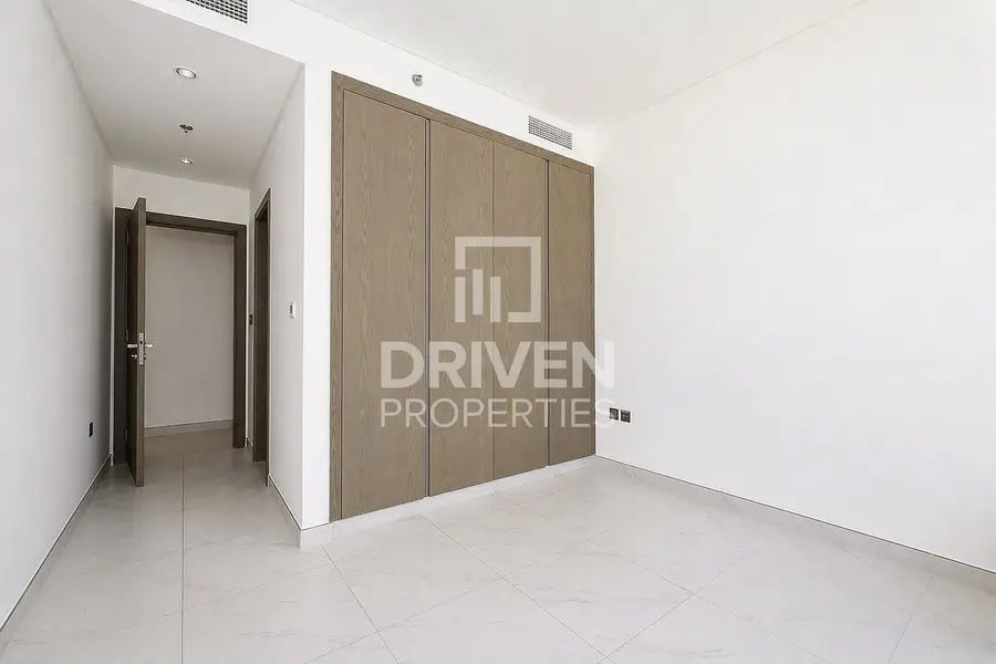 Vacant | Immaculate | Furnished | Maid’s Room