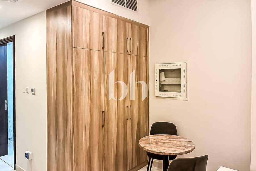 6 images image img