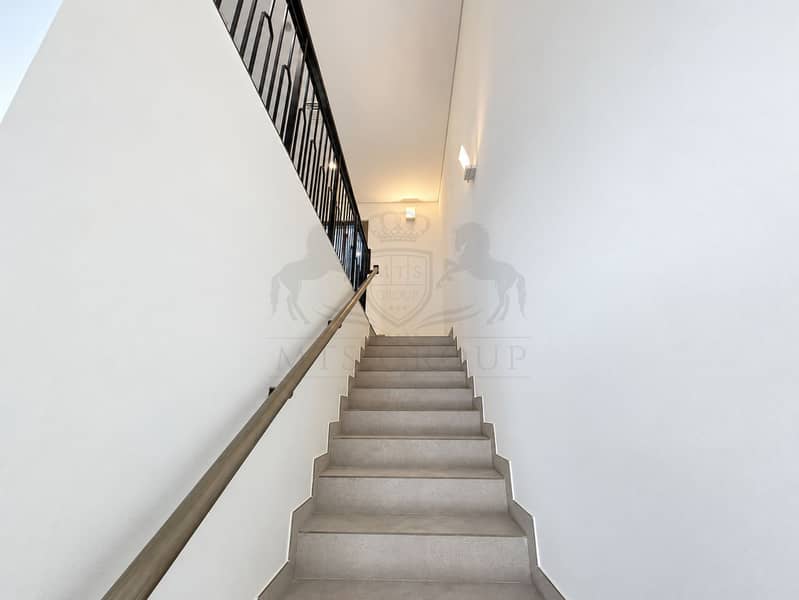 11 Modern Minimalist Stairwell Perspective. png