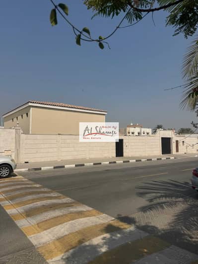 7 Slaapkamers Villa te Koop in Al Khezamia, Sharjah - WhatsApp Image 2026-10-13 at 9.23. 57 AM (1). jpeg 7 Slaapkamers Villa te Koop in Al Khezamia, Sharjah - WhatsApp Image 2026-10-13 at 9.23. 57 AM (1). jpeg