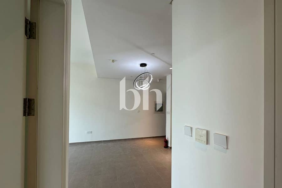 11 images image img