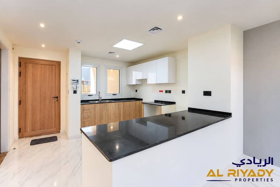 9 Modern Minimalist Kitchen Entry. png
