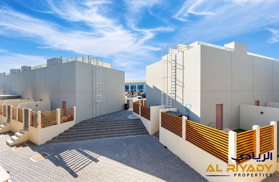 11 Modern Courtyard Under Blue Skies. png
