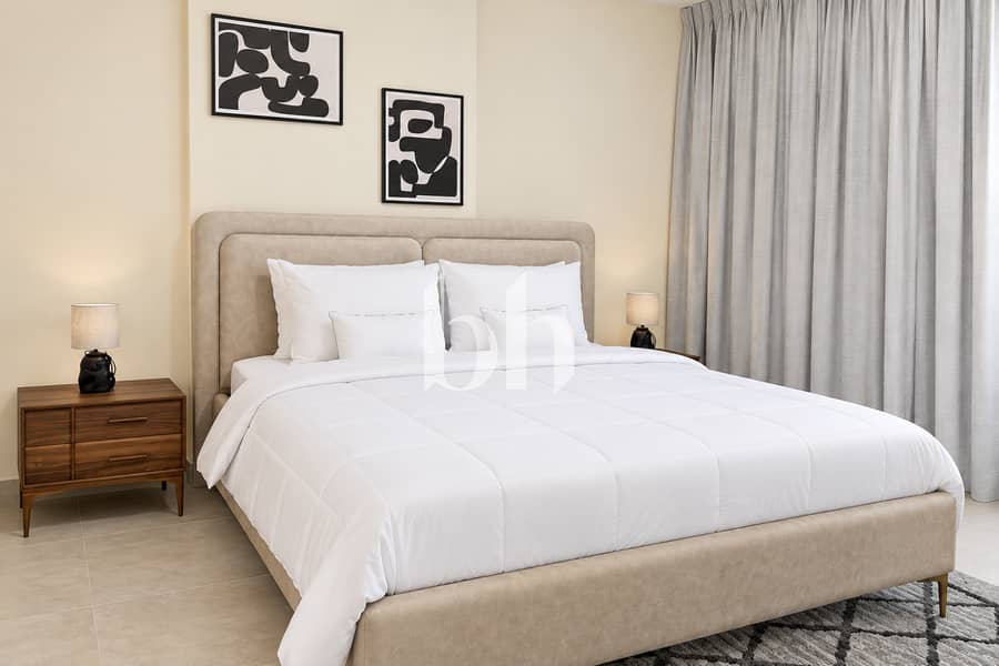 8 Bright Tidy Furnished Home Interior 12