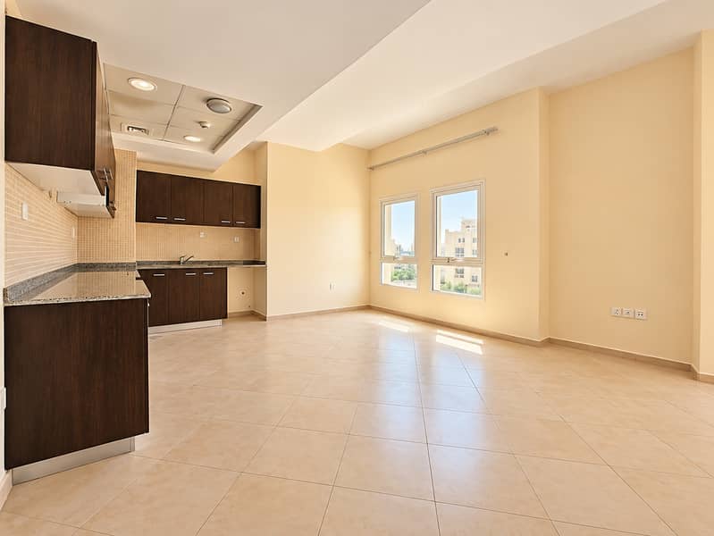 Community View | Spacious | Unfurnished | Vacant Community View | Spacious | Unfurnished | Vacant