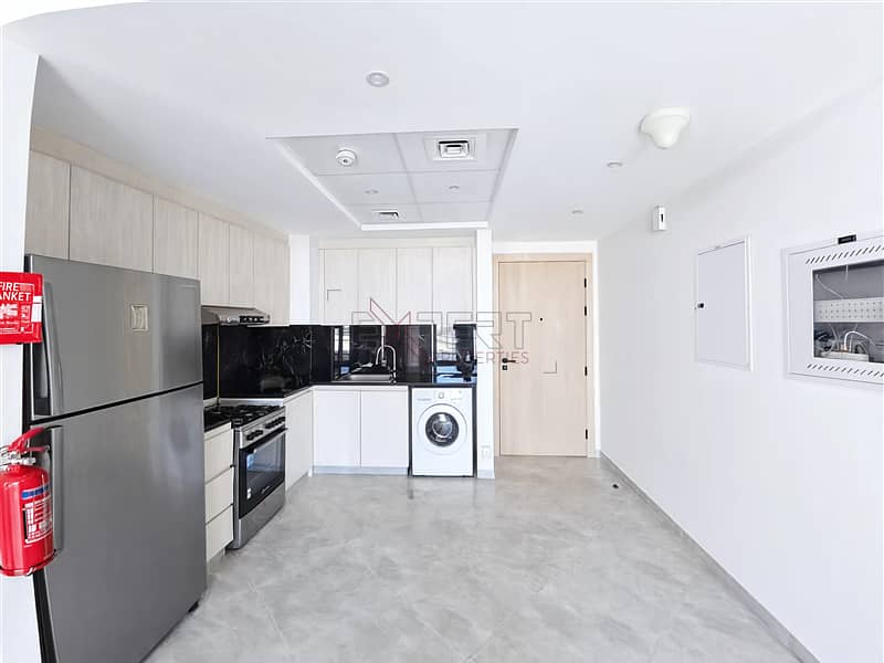 8 Image 8