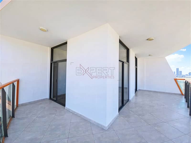9 Image 9