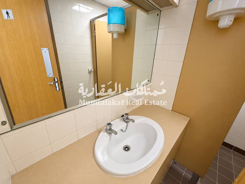 12 Dhabi501JPG005fawaz. jpg