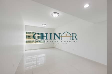 2 Bedroom Apartment for Rent in Al Reem Island, Abu Dhabi - Livingroom. jpg 2 Bedroom Apartment for Rent in Al Reem Island, Abu Dhabi - Livingroom. jpg
