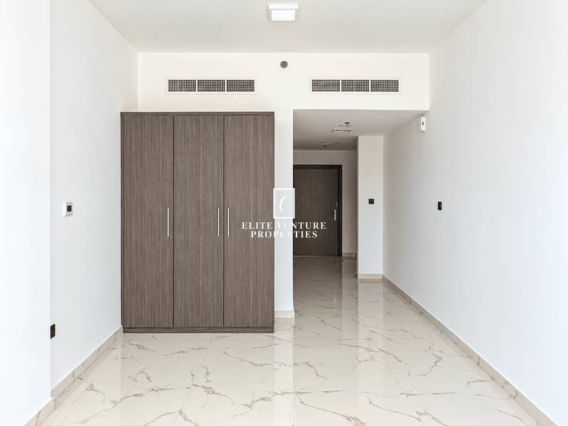MODERN | PRIME LOCATION | SPACIOUS MODERN | PRIME LOCATION | SPACIOUS