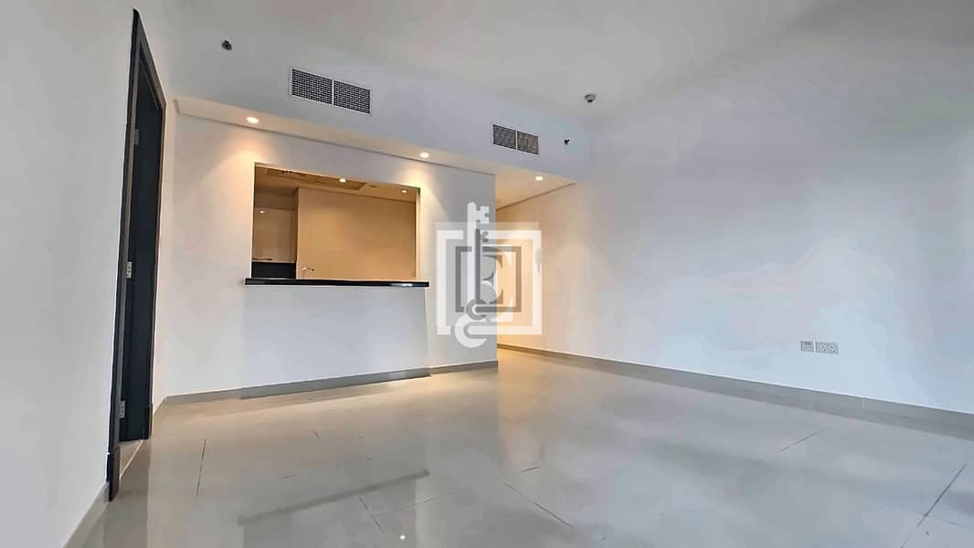 2 06_Living_Room. jpg