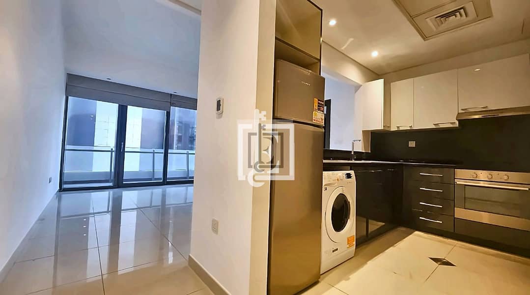 4 01_Living_Kitchen. jpg