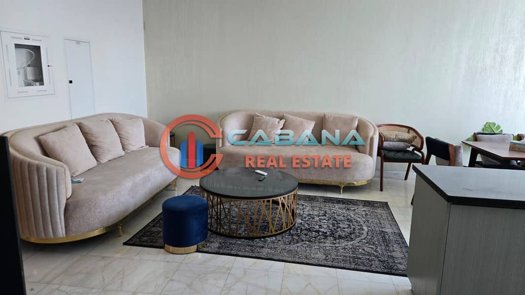 3 Living Area. jpeg