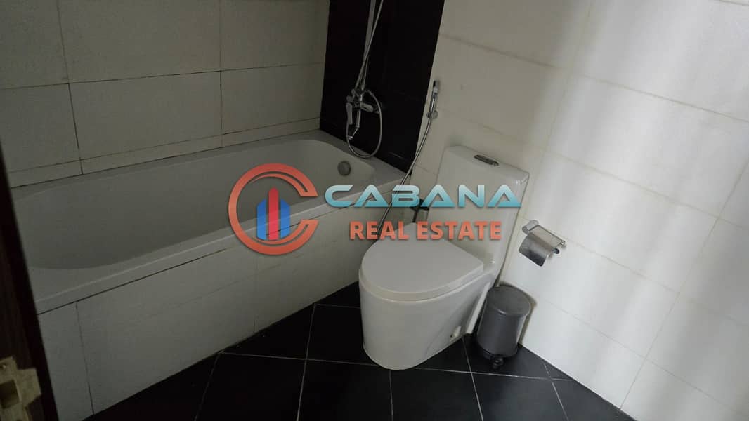 20 Washroom2. jpeg