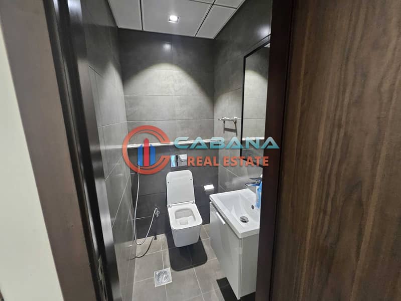 14 Bathroom 2. jpeg