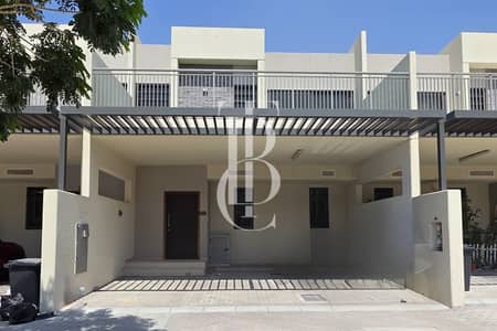 3 Schlafzimmer Townhouse zum Miete in DAMAC Hills 2 (Akoya by DAMAC), Dubai - Reihenhaus in DAMAC Hills 2 (Akoya by DAMAC),Odora, 3 schlafzimmer, 120000 AED - 16836532 3 Schlafzimmer Townhouse zum Miete in DAMAC Hills 2 (Akoya by DAMAC), Dubai - Reihenhaus in DAMAC Hills 2 (Akoya by DAMAC),Odora, 3 schlafzimmer, 120000 AED - 16836532