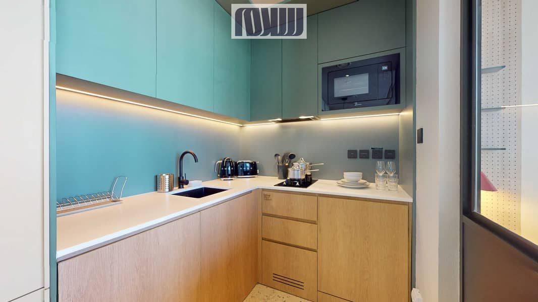 2 UPSIDE-Living-The-Lifestyle-Burj-Khalifa-Views-09122023_155515. jpg