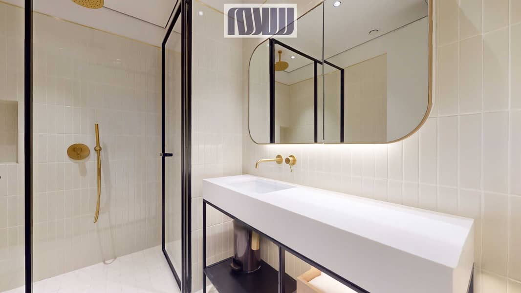 7 UPSIDE-Living-The-Lifestyle-Burj-Khalifa-Views-09122023_155753-2-Edit. jpg