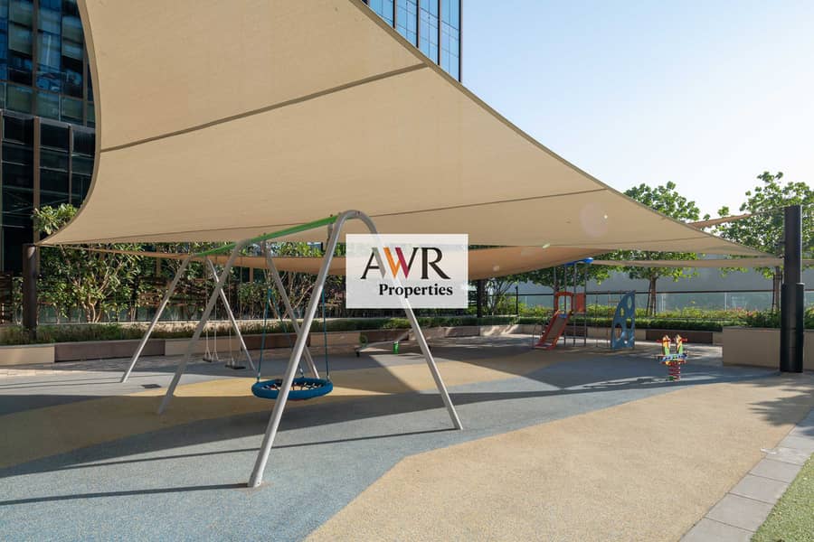 23 AWR-M-Square-375. jpg