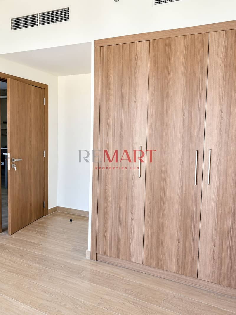 4 Modern Oak Wardrobe and Open Door. png