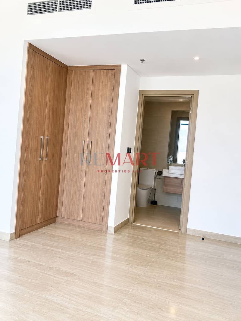 5 Modern Neutral Interior with Ensuite. png