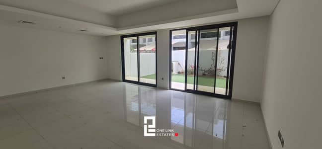 4 Bedroom Townhouse for Rent in DAMAC Hills 2 (Akoya by DAMAC), Dubai - 1000921189. jpg