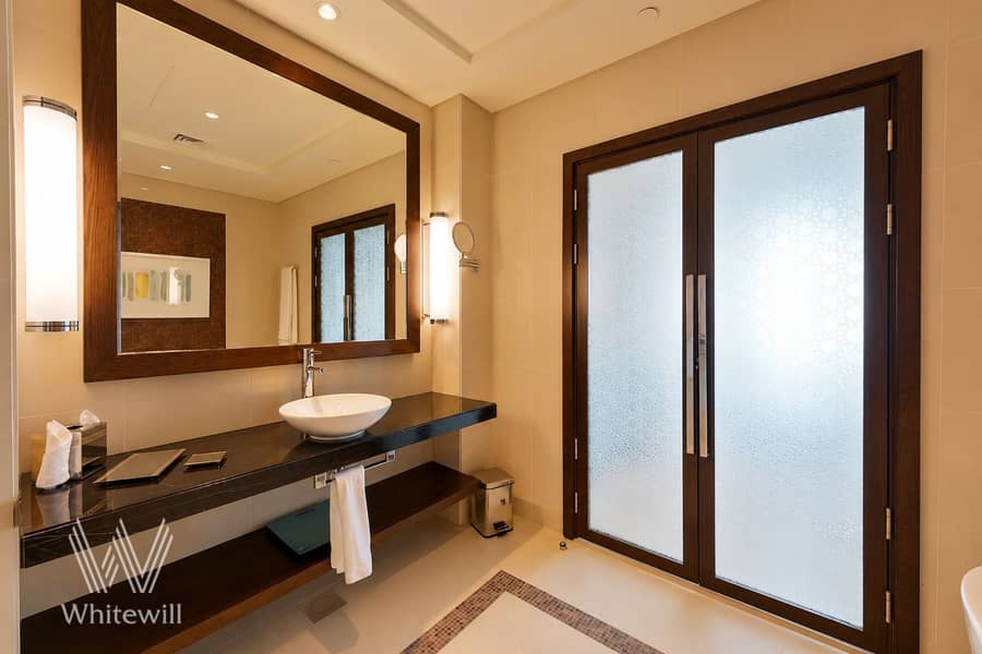 9 Fairmont Marina 1338 08. png