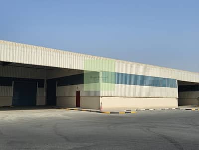 Warehouse para en Alquiler en Dubai Investments Park (DIP), Dubai - 9b5d4dc6-755a-49fa-9171-38da46bc617d. jpeg Warehouse para en Alquiler en Dubai Investments Park (DIP), Dubai - 9b5d4dc6-755a-49fa-9171-38da46bc617d. jpeg