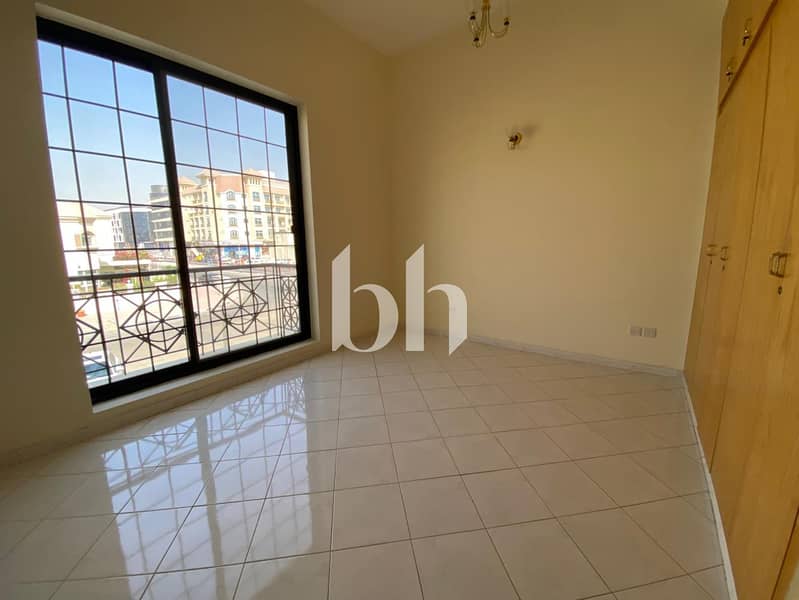 11 images image img