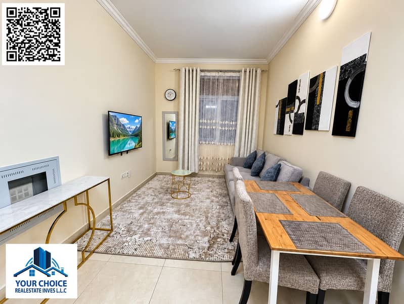 14 Turquoise lake on the wall-mounted TV-1 (1). png