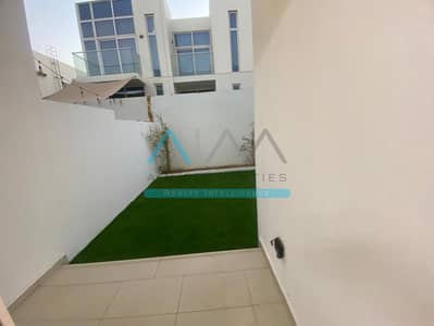 3 Bedroom Villa for Rent in DAMAC Hills 2 (Akoya by DAMAC), Dubai - WhatsApp Image 2026-10-08 at 2.37. 43 PM. jpeg 3 Bedroom Villa for Rent in DAMAC Hills 2 (Akoya by DAMAC), Dubai - WhatsApp Image 2026-10-08 at 2.37. 43 PM. jpeg