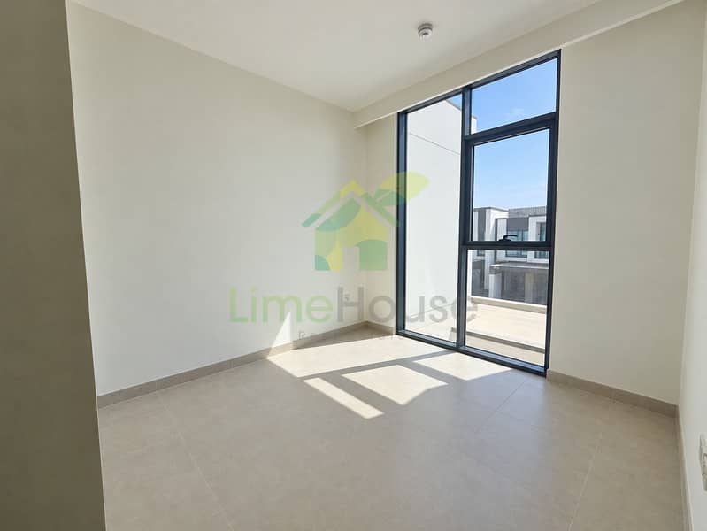 6 06-dubai-rosa-arabian-ranches-4-bedroom-corner-townhouse-bedroom-02. jpg