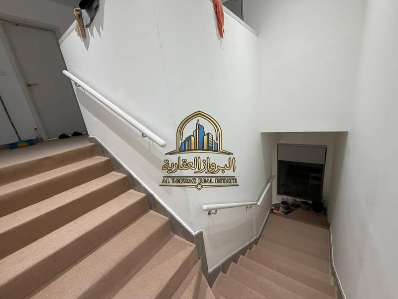 9 90411. jpg