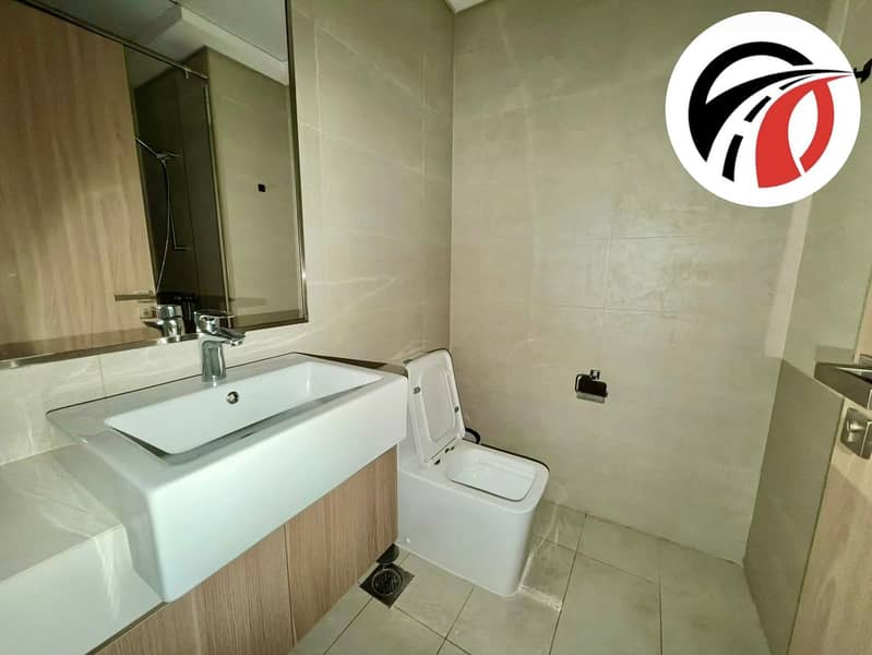 5 8ab35314-90fd-4efe-b6ea-432281787606. jpg