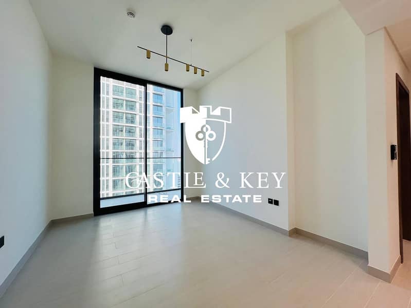 3 Living Area 1. jpeg