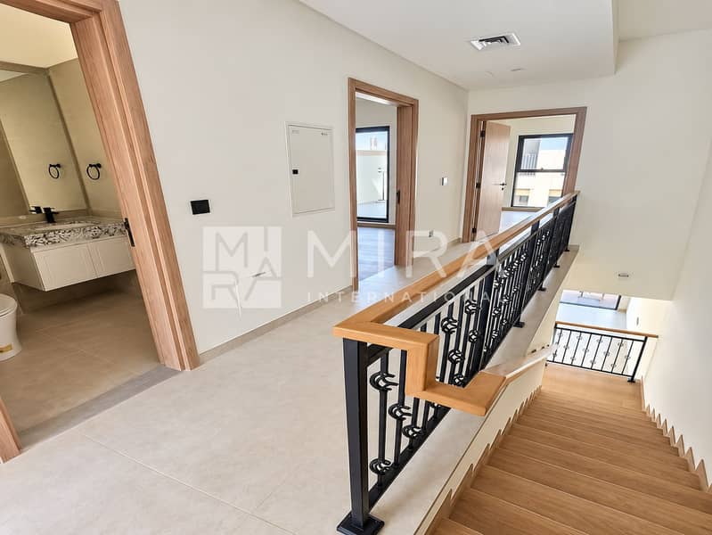 15 Elegant stairwell with ornate railings-4