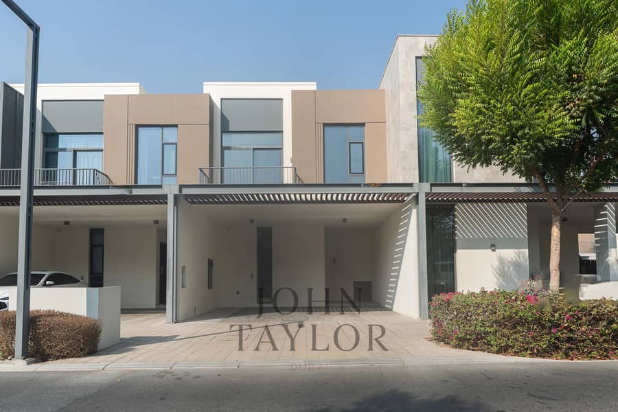 Contemporary 3-bed townhouse in Joy at Arabian Ranches 3 Contemporary 3-bed townhouse in Joy at Arabian Ranches 3