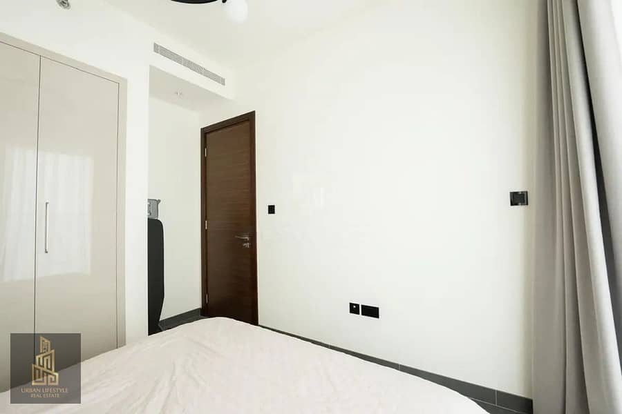 7 metropolitan_clean_06. jpg