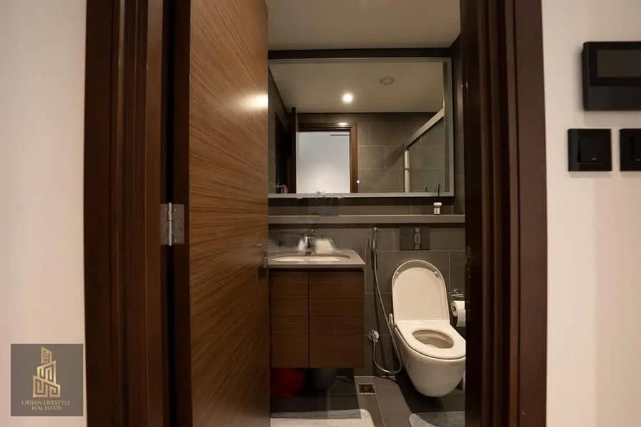 11 metropolitan_clean_11. jpg