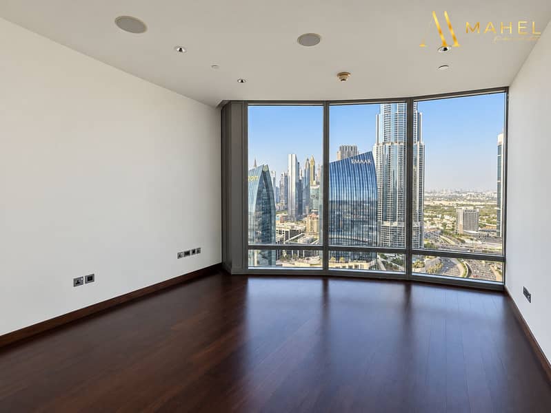 2 Naturally lit interior with skyline view-13. png