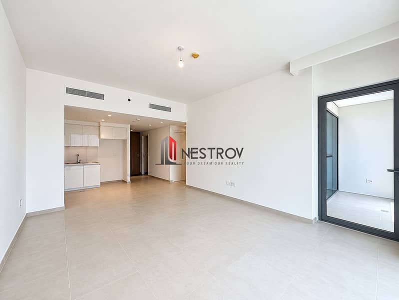 2 Bright Minimalist Apartment Interior. png