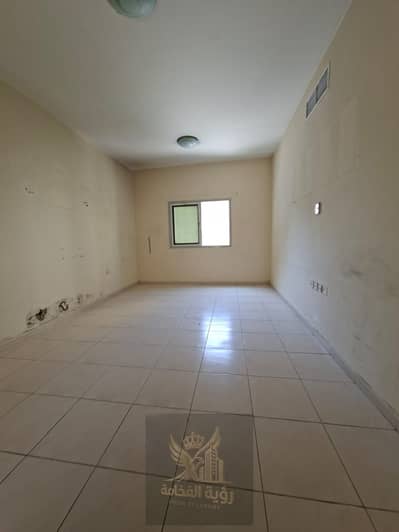 1 Bedroom Apartment for Rent in Al Khan, Sharjah - WhatsApp Image 2026-10-13 at 2.16. 18 PM. jpeg 1 Bedroom Apartment for Rent in Al Khan, Sharjah - WhatsApp Image 2026-10-13 at 2.16. 18 PM. jpeg