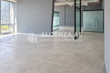 Office for Rent in Business Bay, Dubai - WhatsApp-Image-2026-10-09-at-22.27. 45-5-. jpg Office for Rent in Business Bay, Dubai - WhatsApp-Image-2026-10-09-at-22.27. 45-5-. jpg