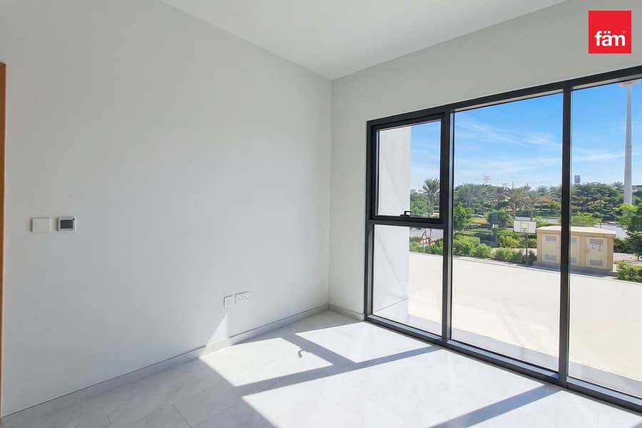 End Unit | Strategically Positioned End Unit | Strategically Positioned
