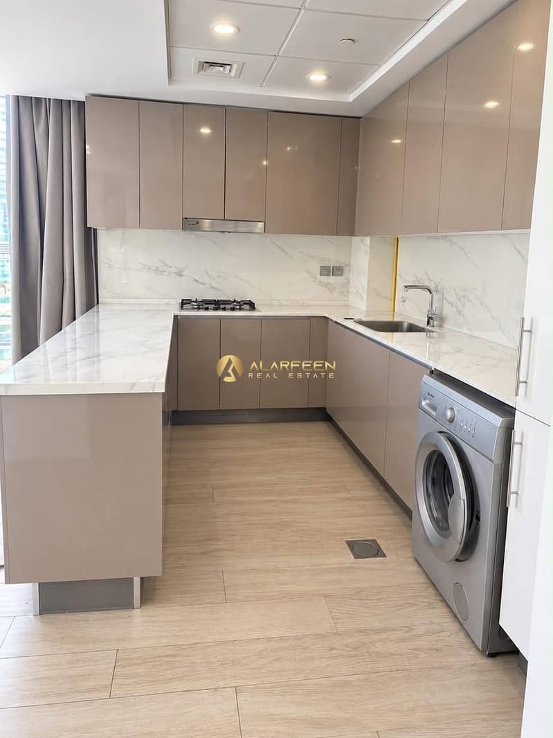 8 Listing (3). jpeg