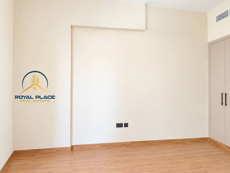 7 Minimalist Cream Room with Recessed Wall. png