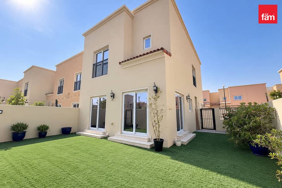 Casa adosada en Villanova,Amaranta,Amaranta 1, 4 dormitorios, 180000 AED - 16841058 Casa adosada en Villanova,Amaranta,Amaranta 1, 4 dormitorios, 180000 AED - 16841058