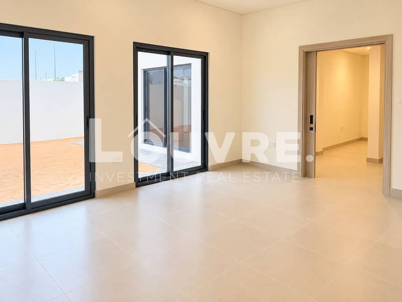 7 Modern Room with Sliding Glass Doors. png